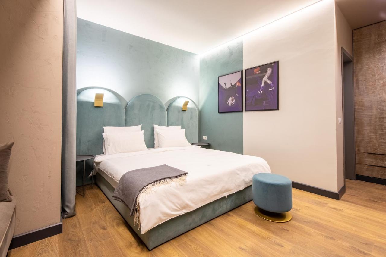 Allure Boutique Hotel Тирана Экстерьер фото